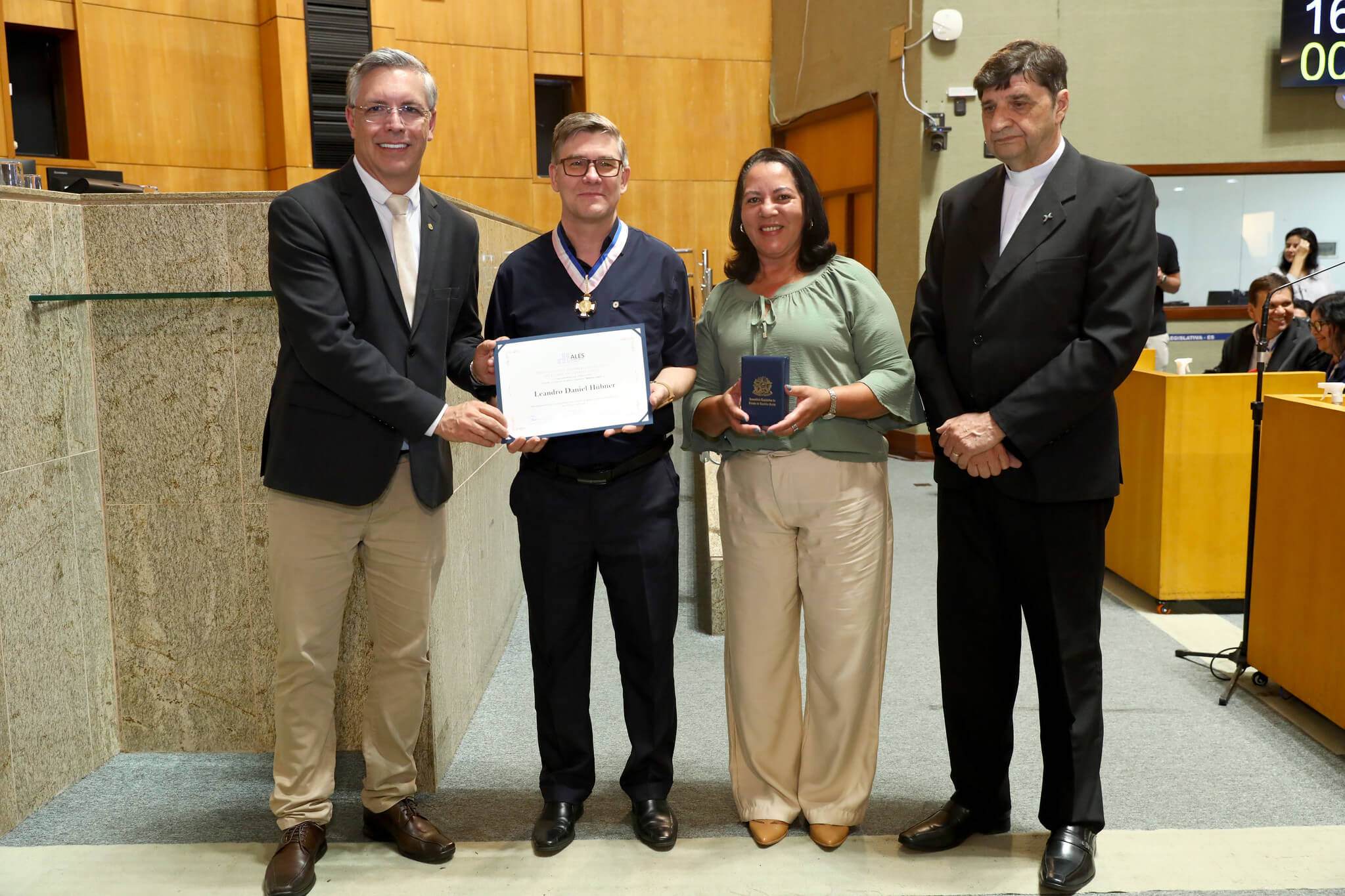 Foto do evento Homenagem com a comenda "Martim Lutero"